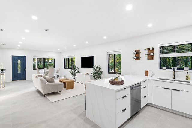 447 36th Street, West Palm Beach, FL 33407