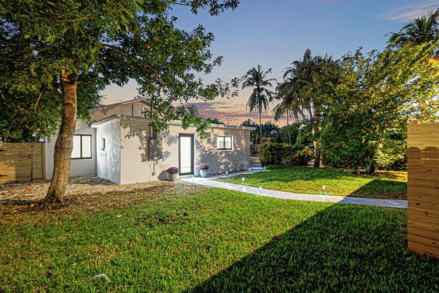 447 36th Street, West Palm Beach, FL 33407