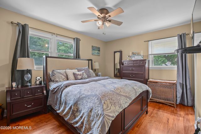 35 Chesapeake Road, Manalapan, NJ 07726