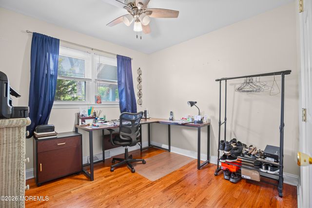 35 Chesapeake Road, Manalapan, NJ 07726