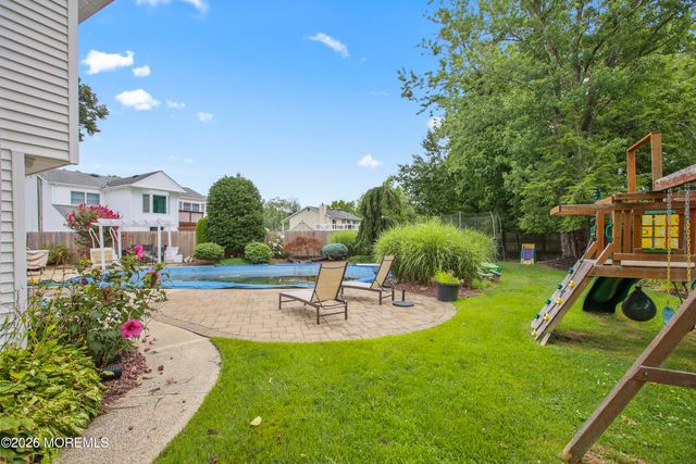 35 Chesapeake Road, Manalapan, NJ 07726