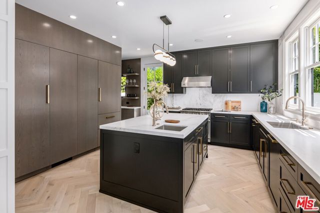 1600 N Ogden Drive, Los Angeles, CA 90046