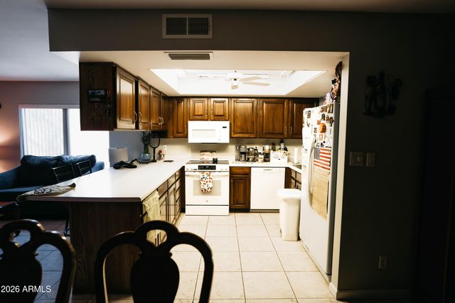 9801 N 49th Lane, Glendale, AZ 85302