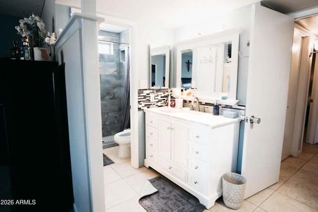 9801 N 49th Lane, Glendale, AZ 85302