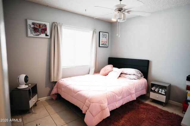 9801 N 49th Lane, Glendale, AZ 85302