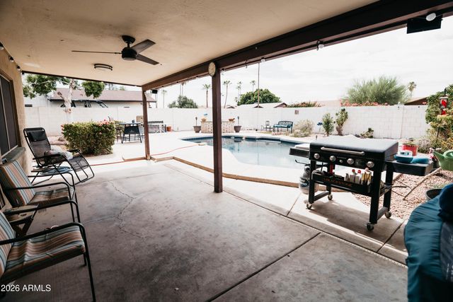 9801 N 49th Lane, Glendale, AZ 85302