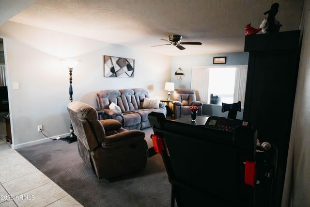 9801 N 49th Lane, Glendale, AZ 85302