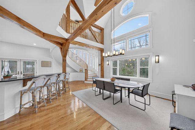 48 Eastview Lane, Red Hook, NY 12571