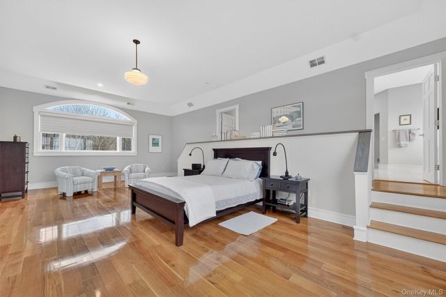 48 Eastview Lane, Red Hook, NY 12571