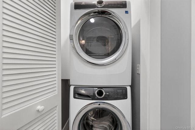 48 Eastview Lane, Red Hook, NY 12571