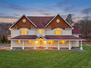 48 Eastview Lane, Red Hook, NY 12571