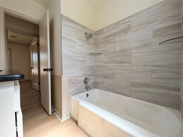 422 S 9th Street, Yukon, OK 73099
