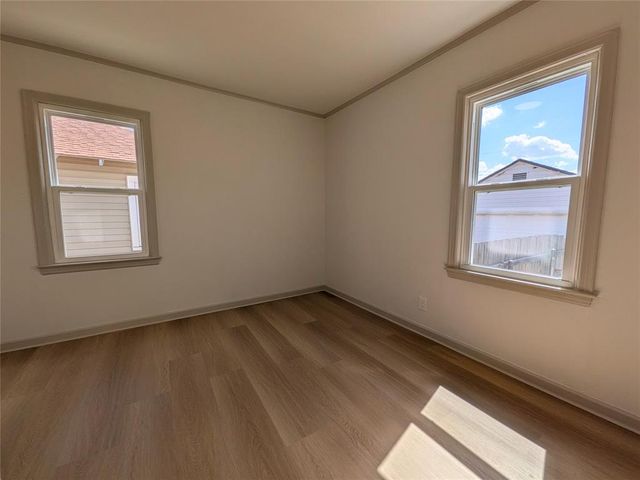 422 S 9th Street, Yukon, OK 73099