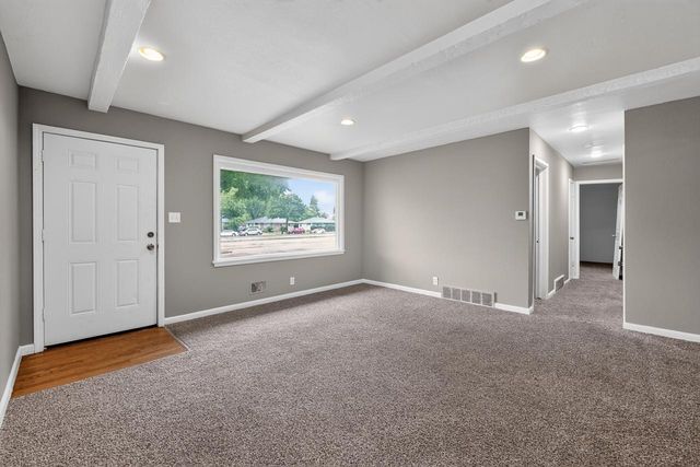 8000 W Mill ROAD, Milwaukee, WI 53218