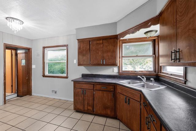 8000 W Mill ROAD, Milwaukee, WI 53218