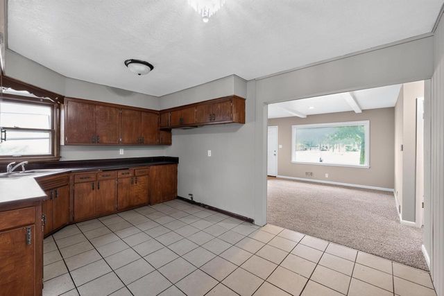8000 W Mill ROAD, Milwaukee, WI 53218