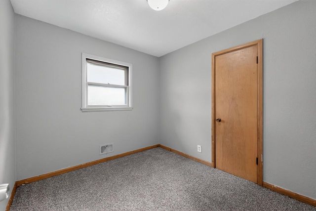 8000 W Mill ROAD, Milwaukee, WI 53218
