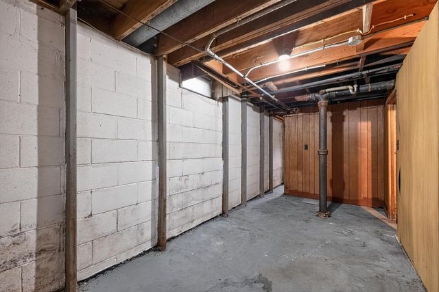 8000 W Mill ROAD, Milwaukee, WI 53218