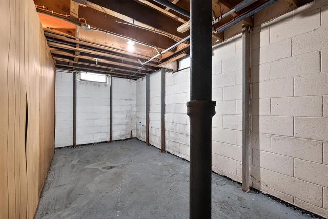 8000 W Mill ROAD, Milwaukee, WI 53218