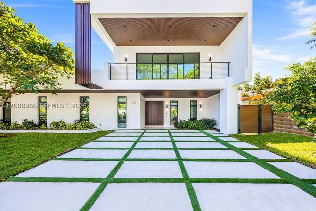 300 NE 48th St, Miami, FL 33137
