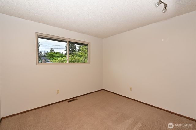 3809 NE 86th Street, Seattle, WA 98115