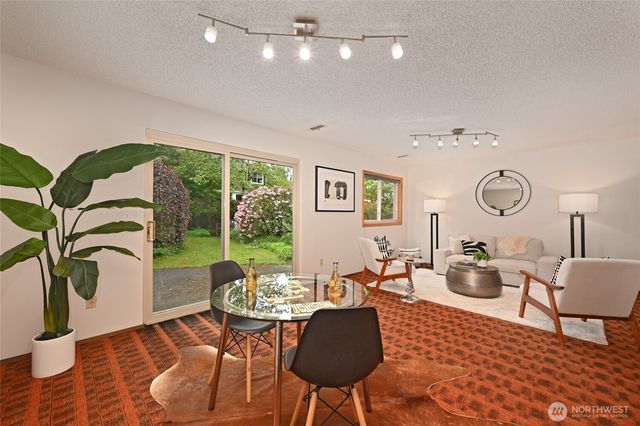 3809 NE 86th Street, Seattle, WA 98115