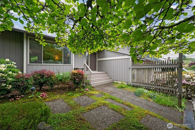 3809 NE 86th Street, Seattle, WA 98115