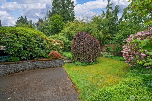3809 NE 86th Street, Seattle, WA 98115