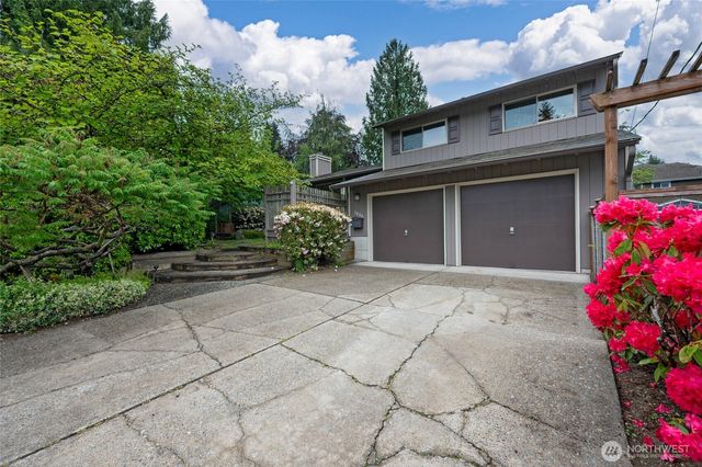 3809 NE 86th Street, Seattle, WA 98115
