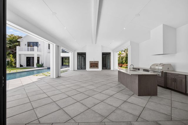 467 Mariner Drive, Jupiter, FL 33477