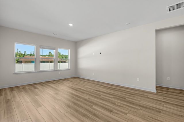 305 Jessamine St., Longs, SC 29568