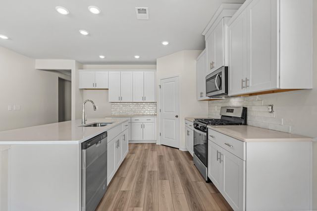305 Jessamine St., Longs, SC 29568