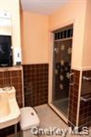 24 Whaley Street, Freeport, NY 11520