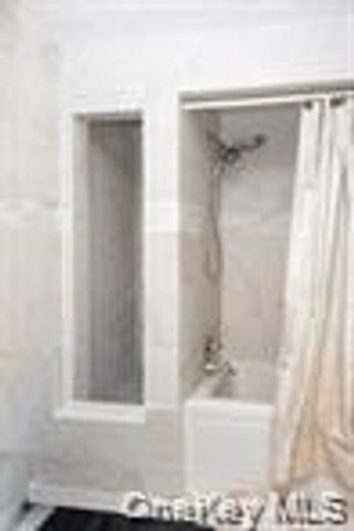 24 Whaley Street, Freeport, NY 11520