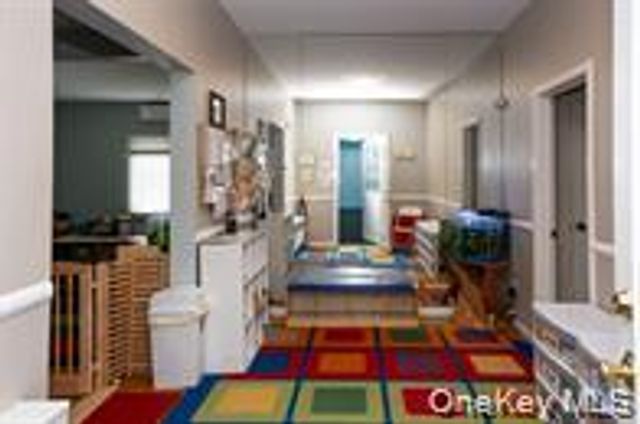 24 Whaley Street, Freeport, NY 11520