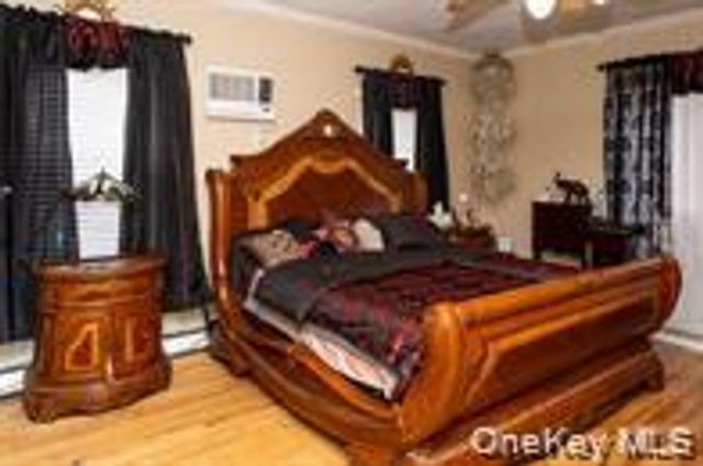 24 Whaley Street, Freeport, NY 11520