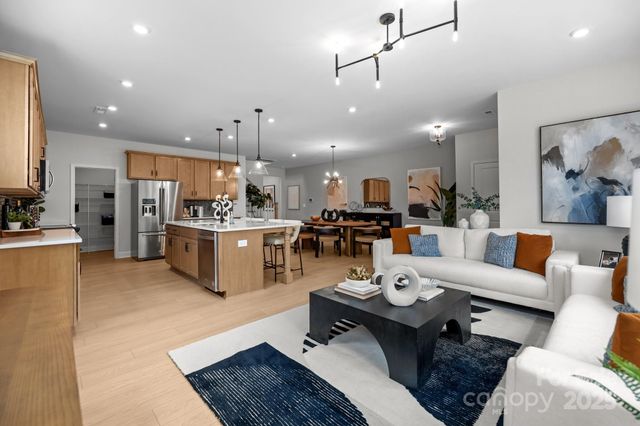 2962 Clyde Drive, Charlotte, NC 28208