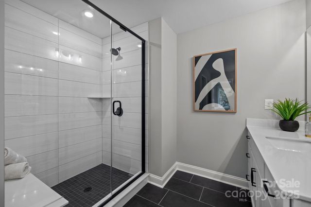 2962 Clyde Drive, Charlotte, NC 28208