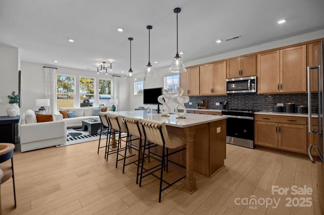 2962 Clyde Drive, Charlotte, NC 28208