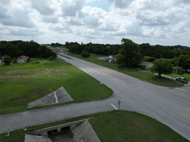 435 E Audie Murphy Parkway, Farmersville, TX 75442