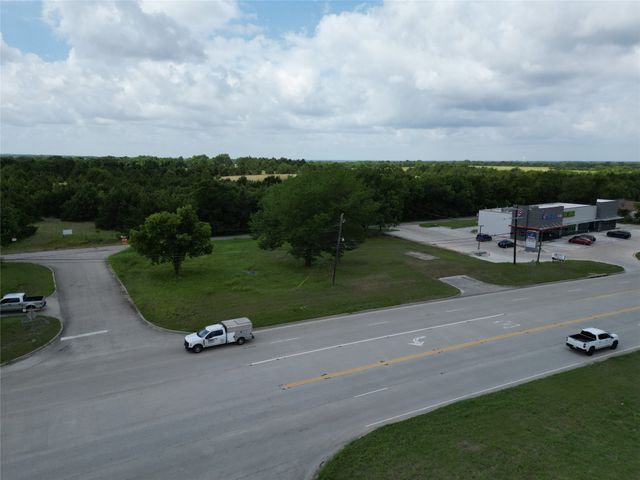 435 E Audie Murphy Parkway, Farmersville, TX 75442