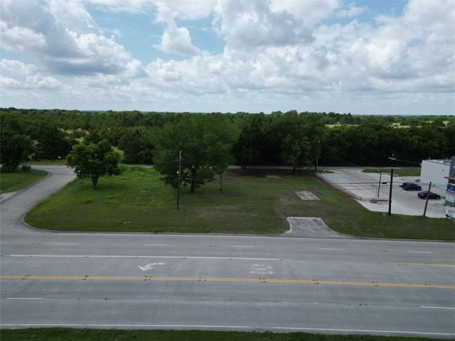 435 E Audie Murphy Parkway, Farmersville, TX 75442