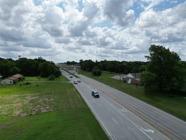 435 E Audie Murphy Parkway, Farmersville, TX 75442
