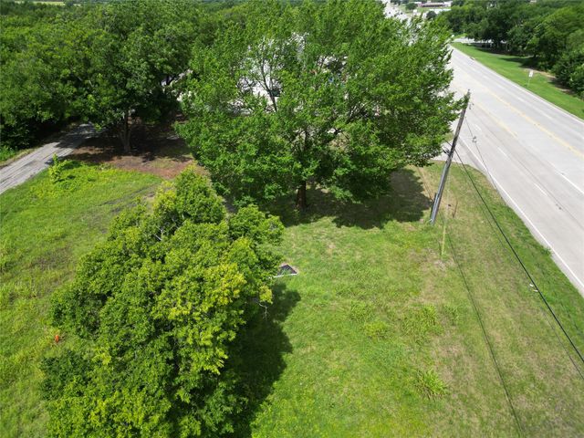 435 E Audie Murphy Parkway, Farmersville, TX 75442