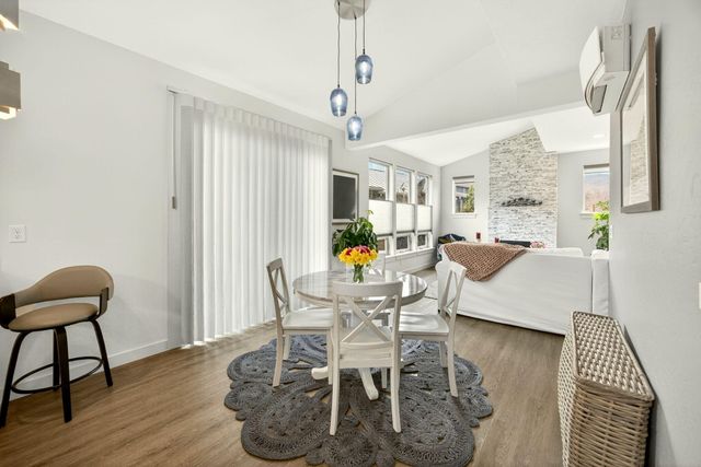 100 Dunn Circle, Ashland, OR 97520