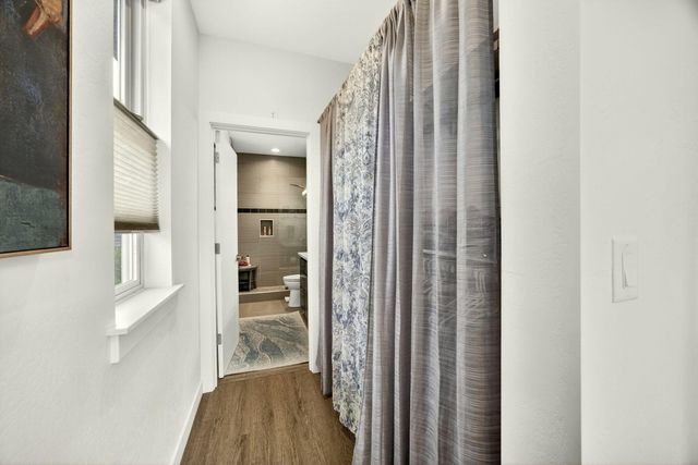 100 Dunn Circle, Ashland, OR 97520