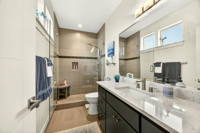 100 Dunn Circle, Ashland, OR 97520