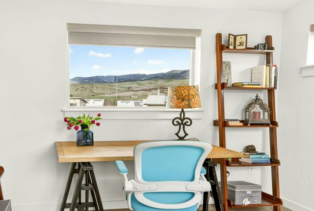 100 Dunn Circle, Ashland, OR 97520