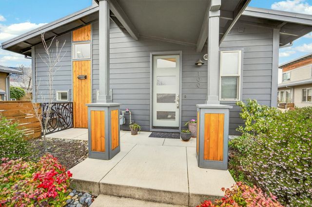 100 Dunn Circle, Ashland, OR 97520