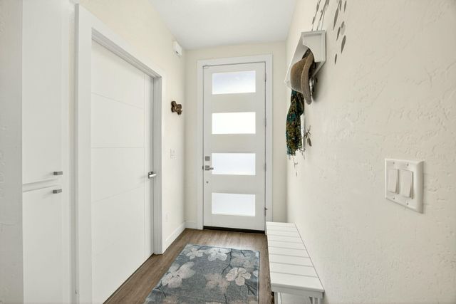 100 Dunn Circle, Ashland, OR 97520